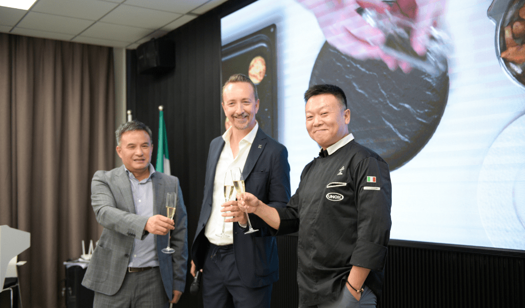 Waies Moka Director David, Unox Casa Director Matteo De Lise and corporate chef Leo